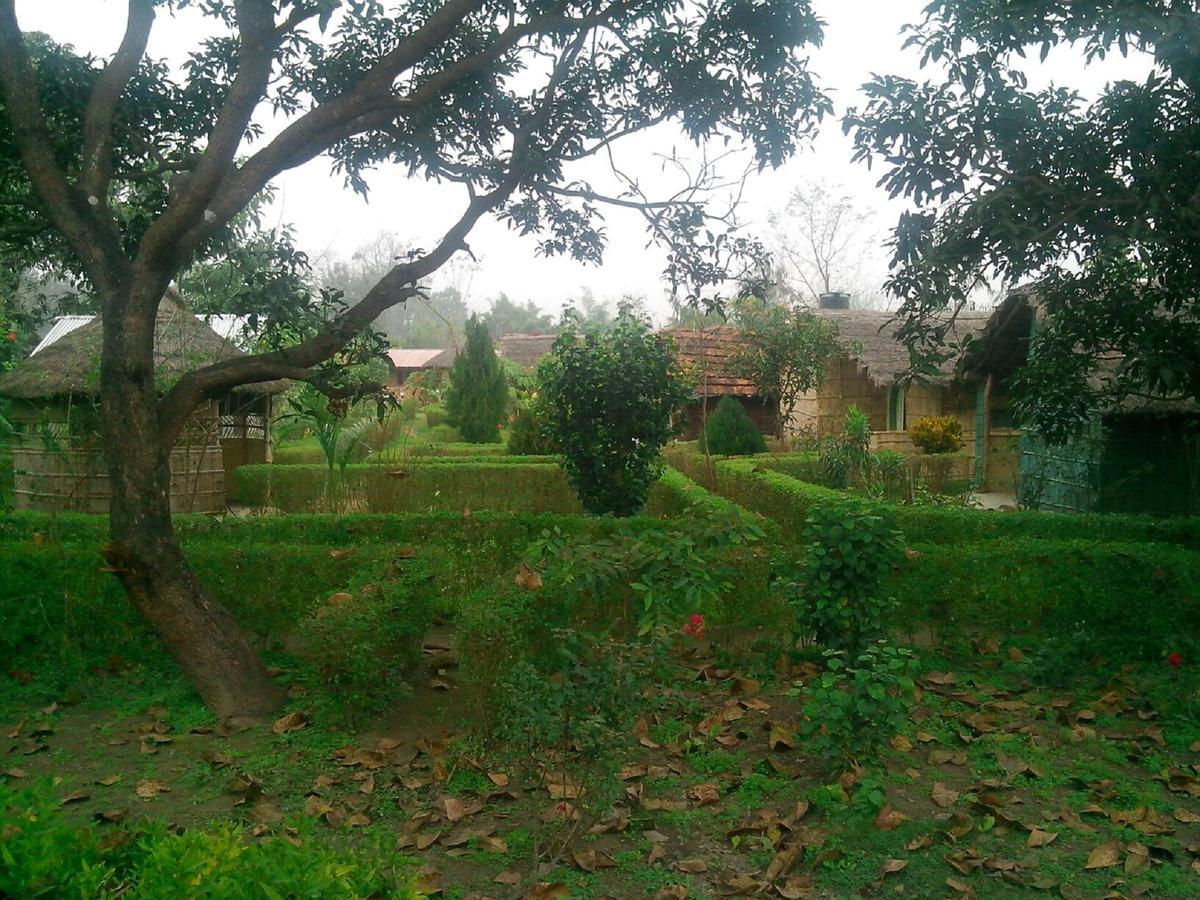 Dhakela Bardia Kingfisher Resort מראה חיצוני תמונה