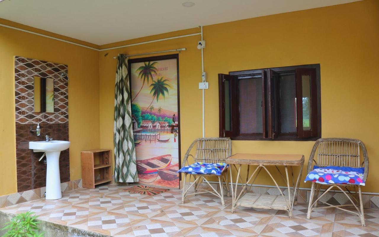 Dhakela Bardia Kingfisher Resort מראה חיצוני תמונה